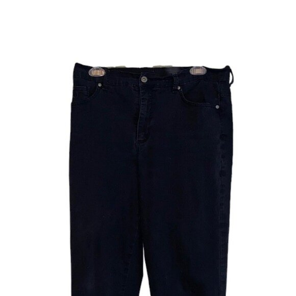 GLORIA VANDERBILT Amanda Black Jeans - Picture 1 of 11